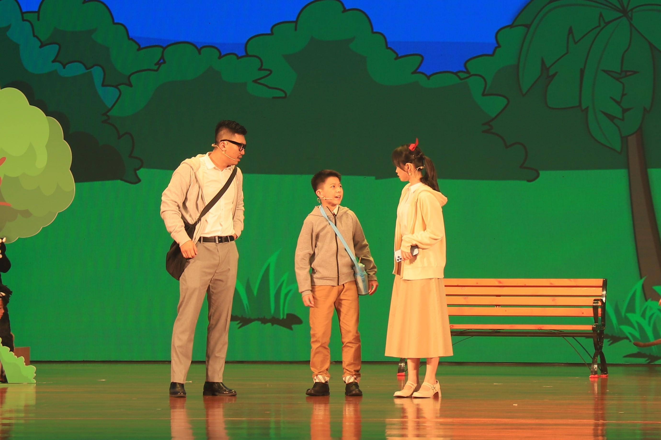 67父母孩子互换身体亲子舞台剧酷宝家庭奇妙记奇幻上演