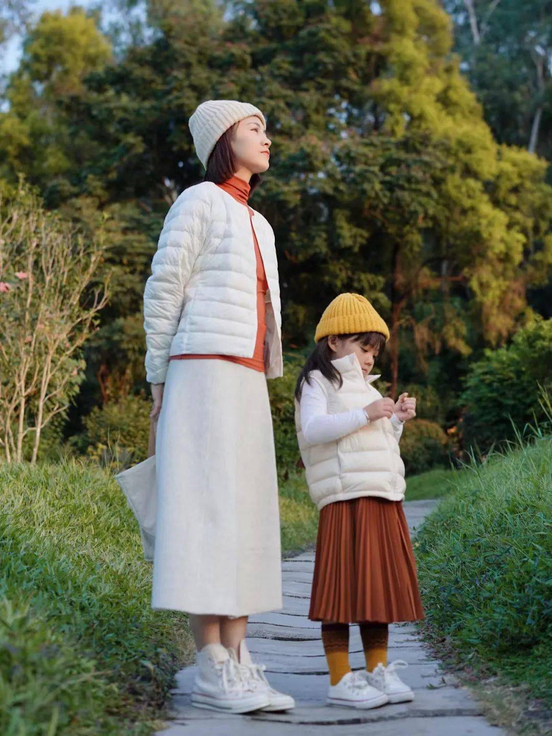 设计 显瘦10斤的羽绒服,百元内无敌!超大白鸭绒,蓬松保暖~