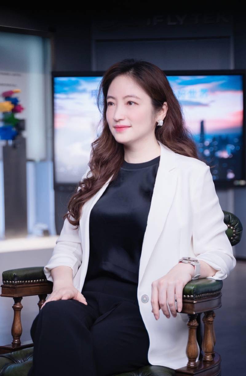 广州市政协委员,科大讯飞高级副总裁杜兰提议,针对数据"不敢","不愿"