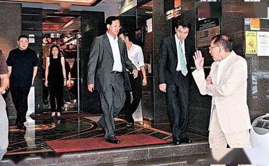 炒诡楼发家接盘刘銮雄众女友罗兆辉和重庆大厦经历了什么