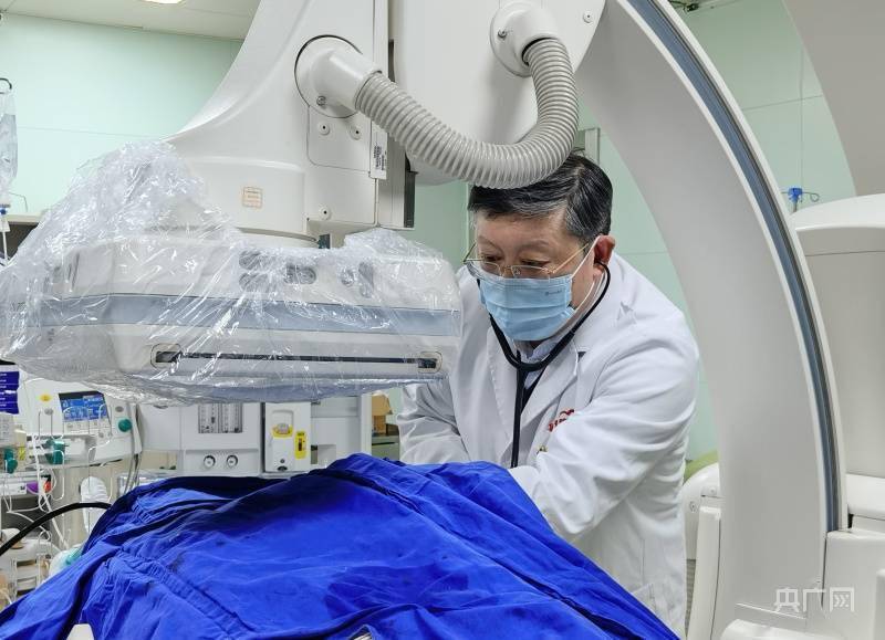首创|上海岳阳医院首创针刺麻醉介入救治主动脉窦瘤破裂患者
