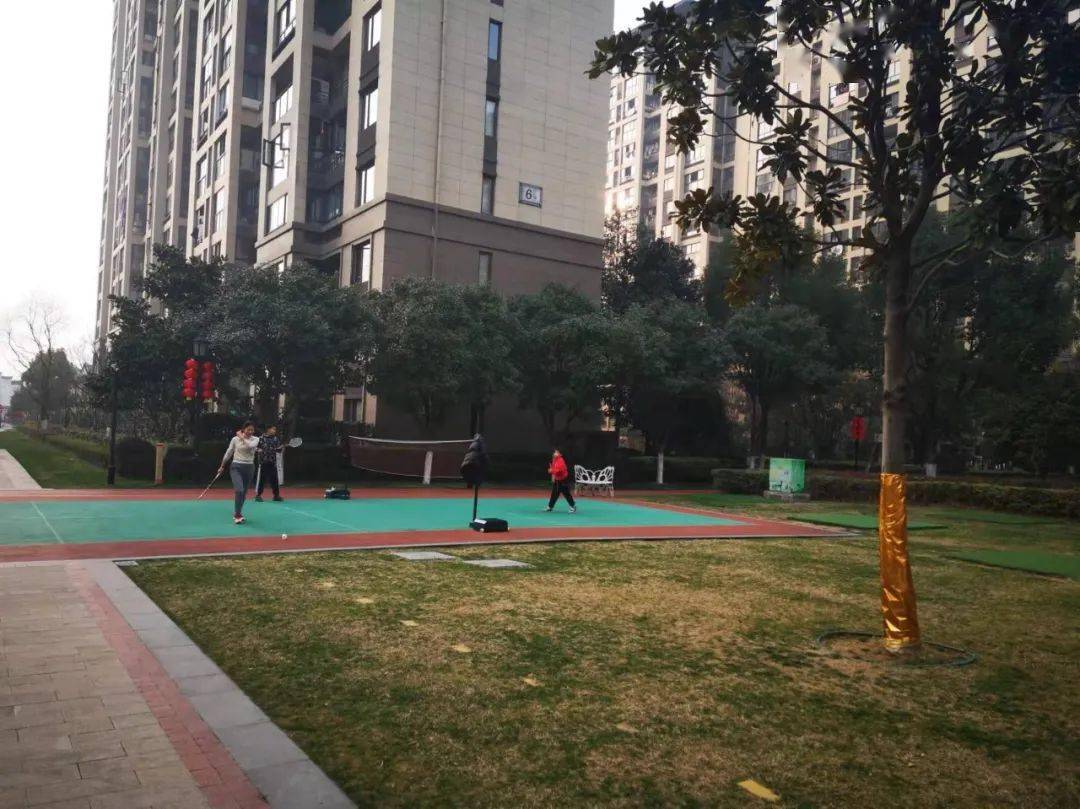 1月19日下午,大江资讯记者来到公园大道小区.