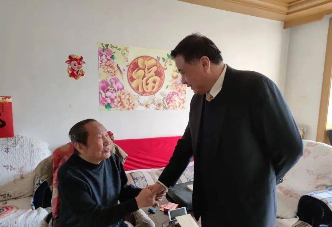 如既往给予县委,县政府关心支持,充分发挥政治优势,经验优势,为子洲各