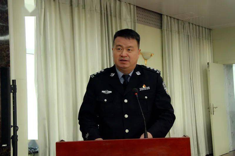 李长青 提名惠农区副区长人选 任市公安局惠农分局局长,督察长贺立兵