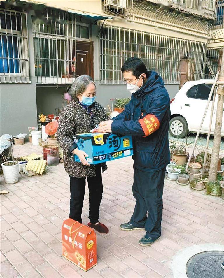 从第一书记到下沉干部柏华用实际行动诠释党员硬核担当