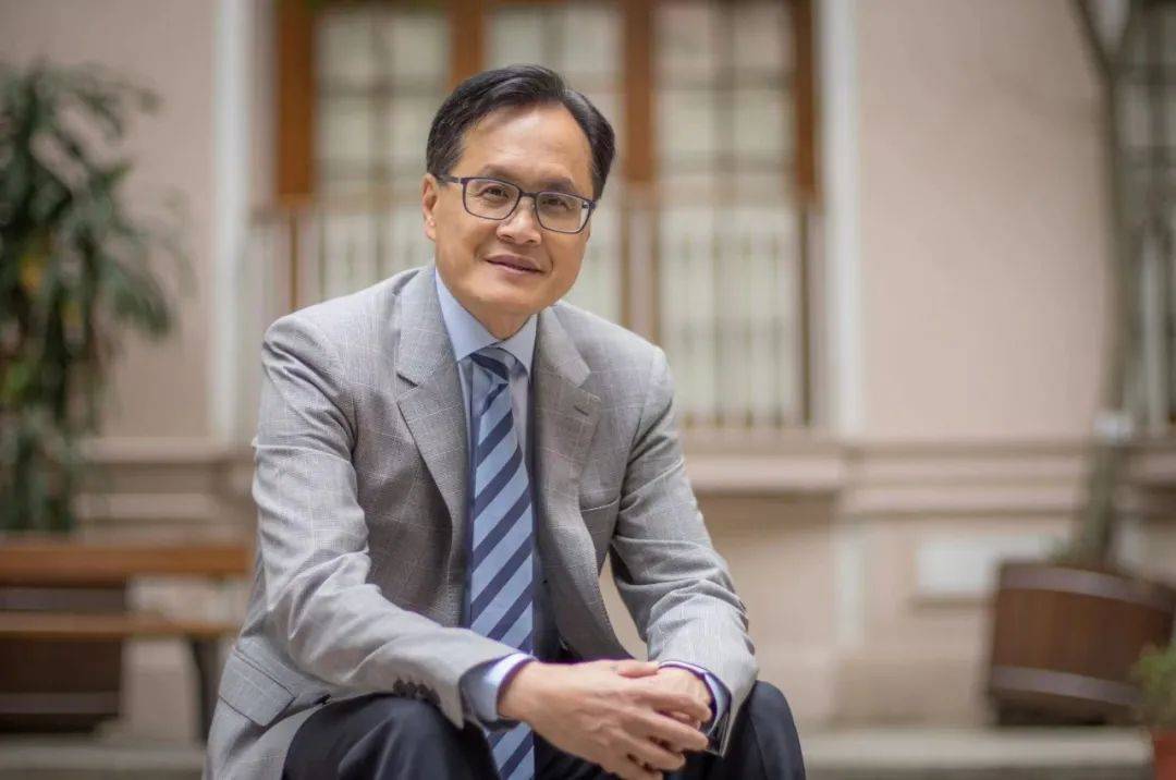 CEO，赶紧扣动革新的扳机