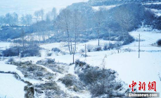 雪景|雪落甘肃榆中 “云山一体”乡村似从画中来