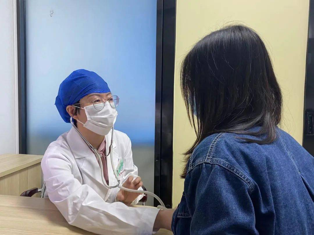 ��ר�ҷ�ɡ��շ��ã���������20���� ��ά�������׽��� ...