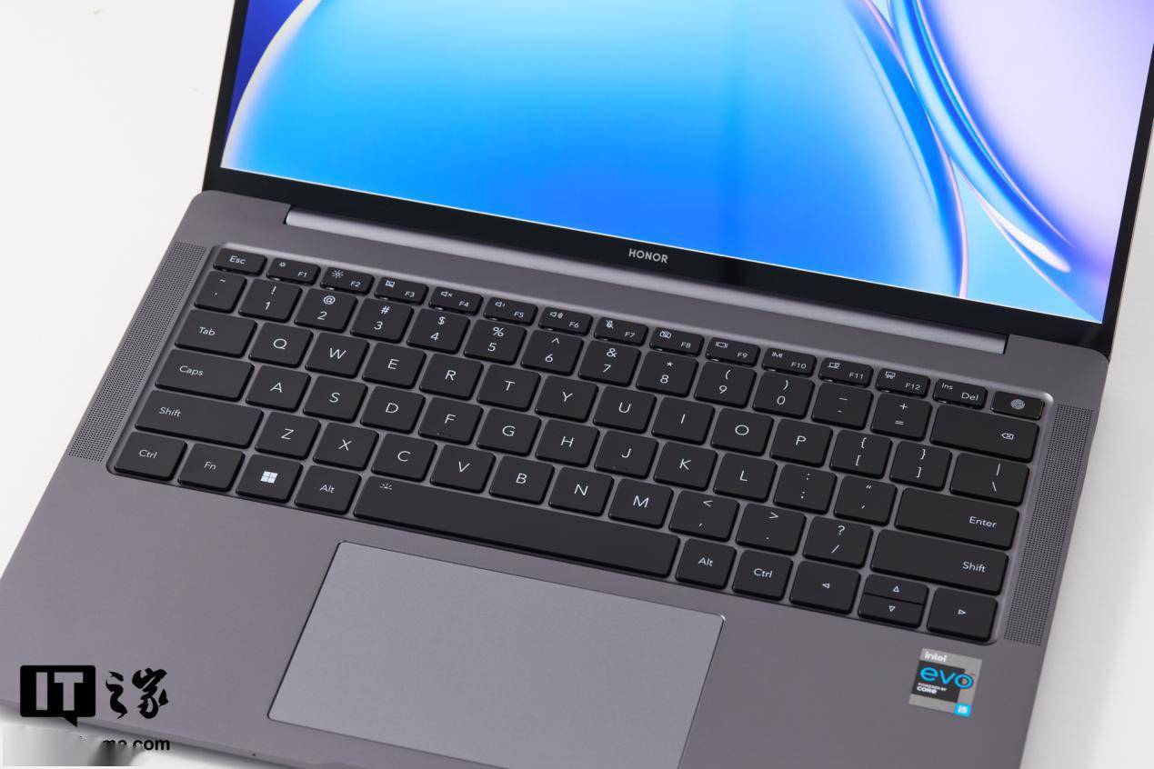 ThinkPad|荣耀MagicBook V 14 对比ThinkPad X1 Carbon :性能与质感的较量