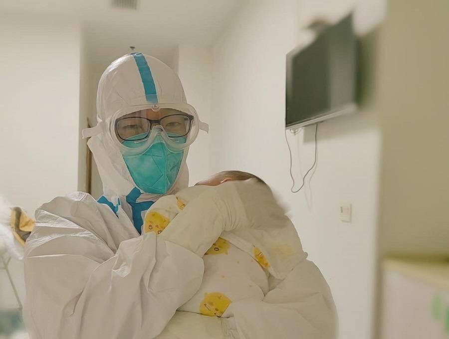 胸科医院|陕西本轮疫情年龄最小的新冠确诊病例出院 入院时出生仅四天