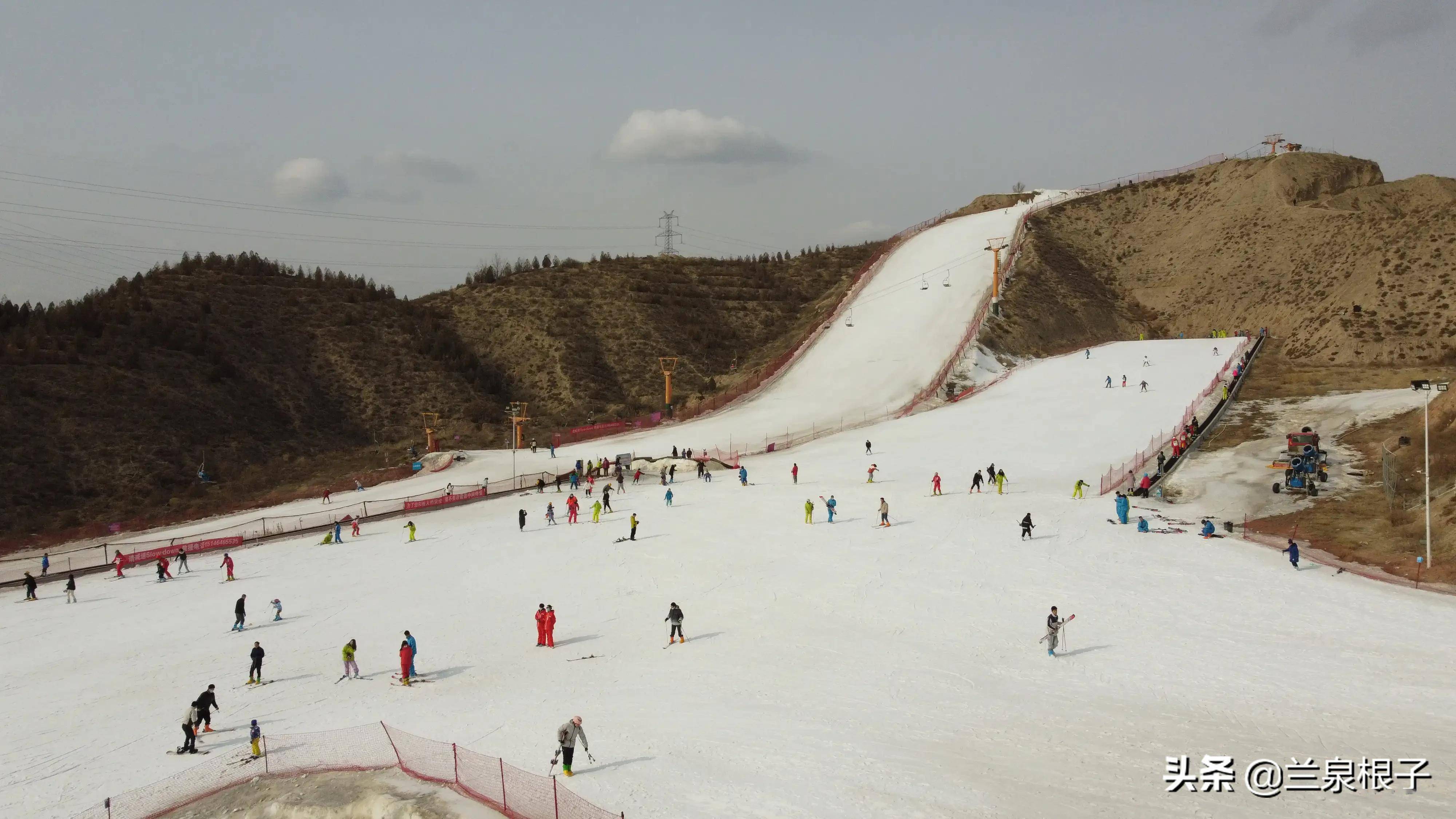 皋兰龙山国际滑雪场图片