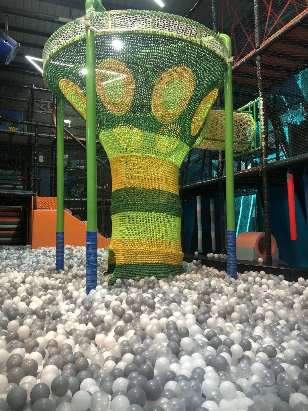 玉溪flypark蹦床公园新址落成全面升级虎年全家一起flyfly生威更多