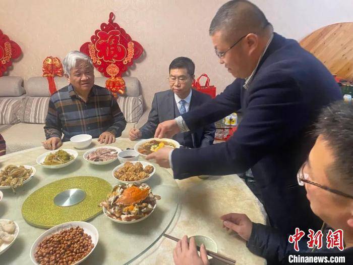 台湾|特写：台胞年味里定格幸福 一碗牛肉面品出家乡情