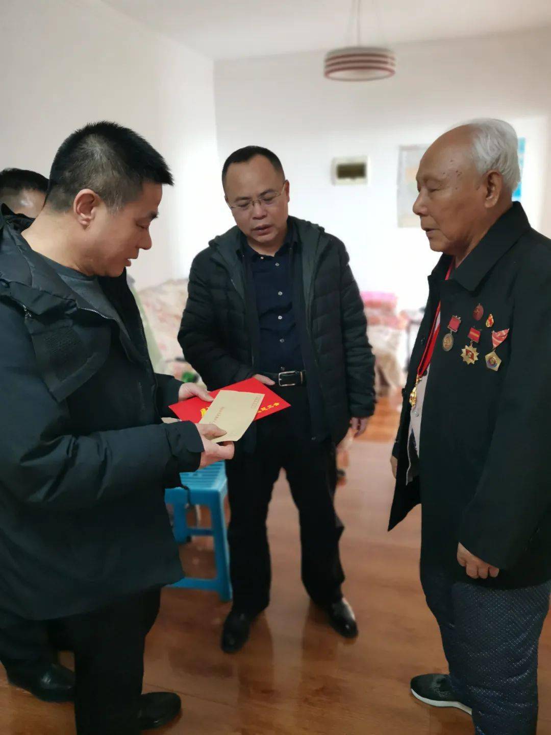 【新春走基层】人大主任陈玉海春节前开展走访慰问活动_发展_党和人民