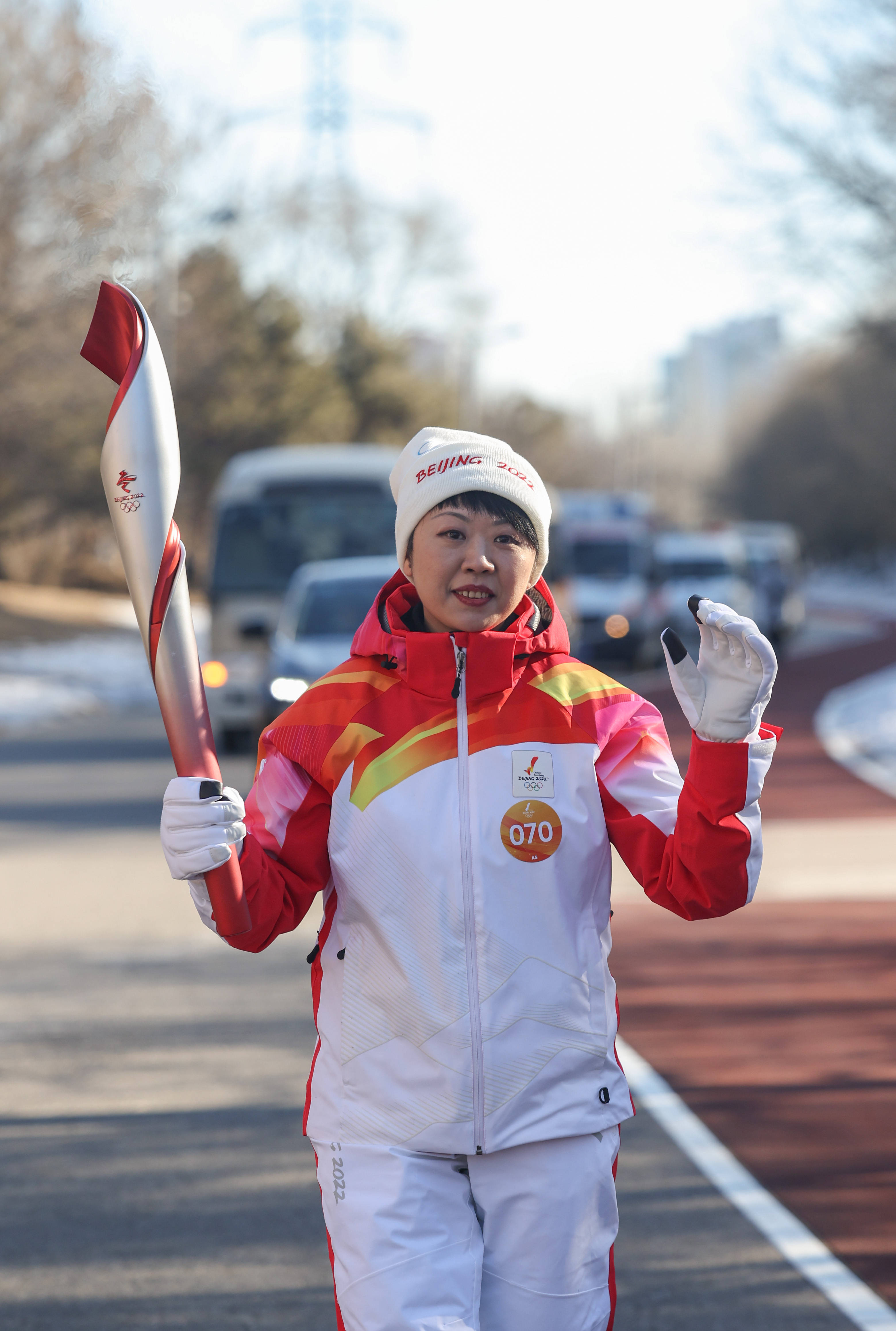 北京冬奥会火炬在奥森公园传递