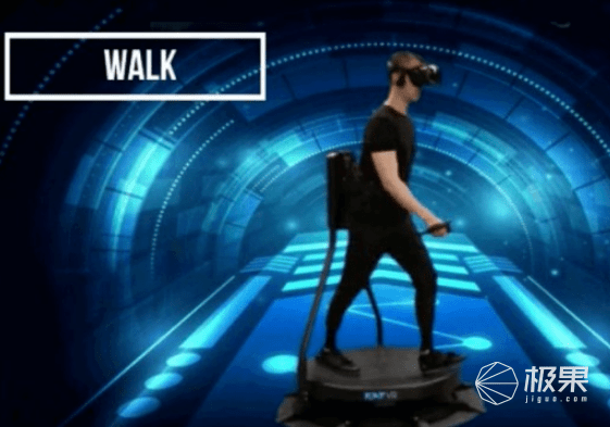 老外发明神奇机械鞋，疯狂踏步却纹丝不动，科幻电影都没它酷...