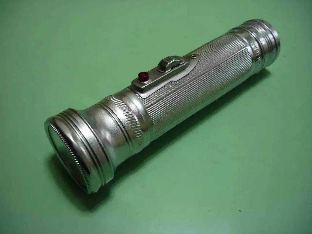 我“耀”我家新春系列 | 回忆杀！这些老物件，知道5件都算见多识广