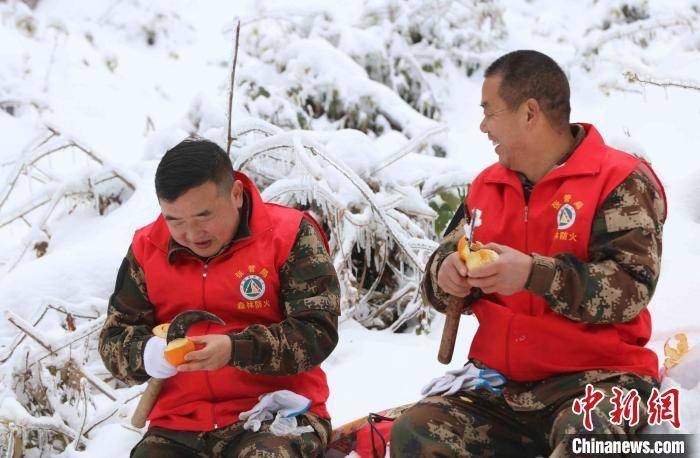 山林|湖南张家界：寒冬踏雪护山林