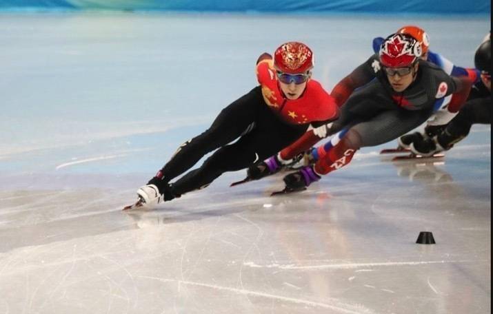 预赛|短道速滑男子1000米预赛，武大靖任子威李文龙晋级