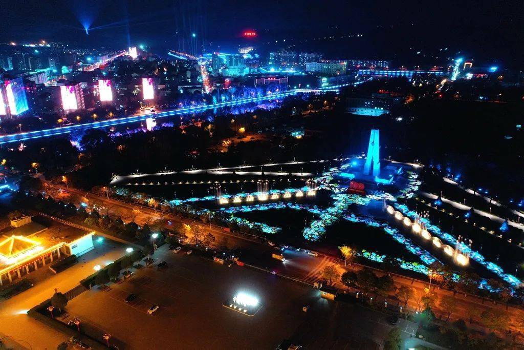 史悦我们武乡这一年