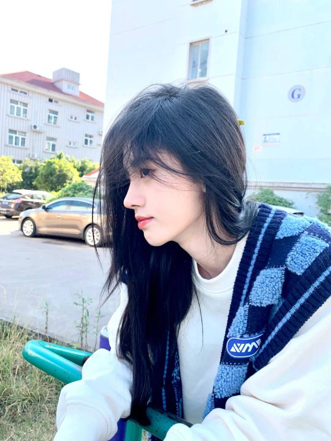 餐巾纸美女身后从没有杂乱的背景！刘令姿张子枫教你绝美柔光术