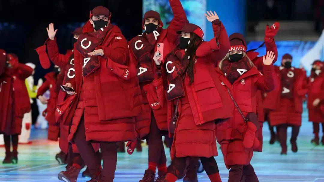 冬奥会韩国队羽绒服图片