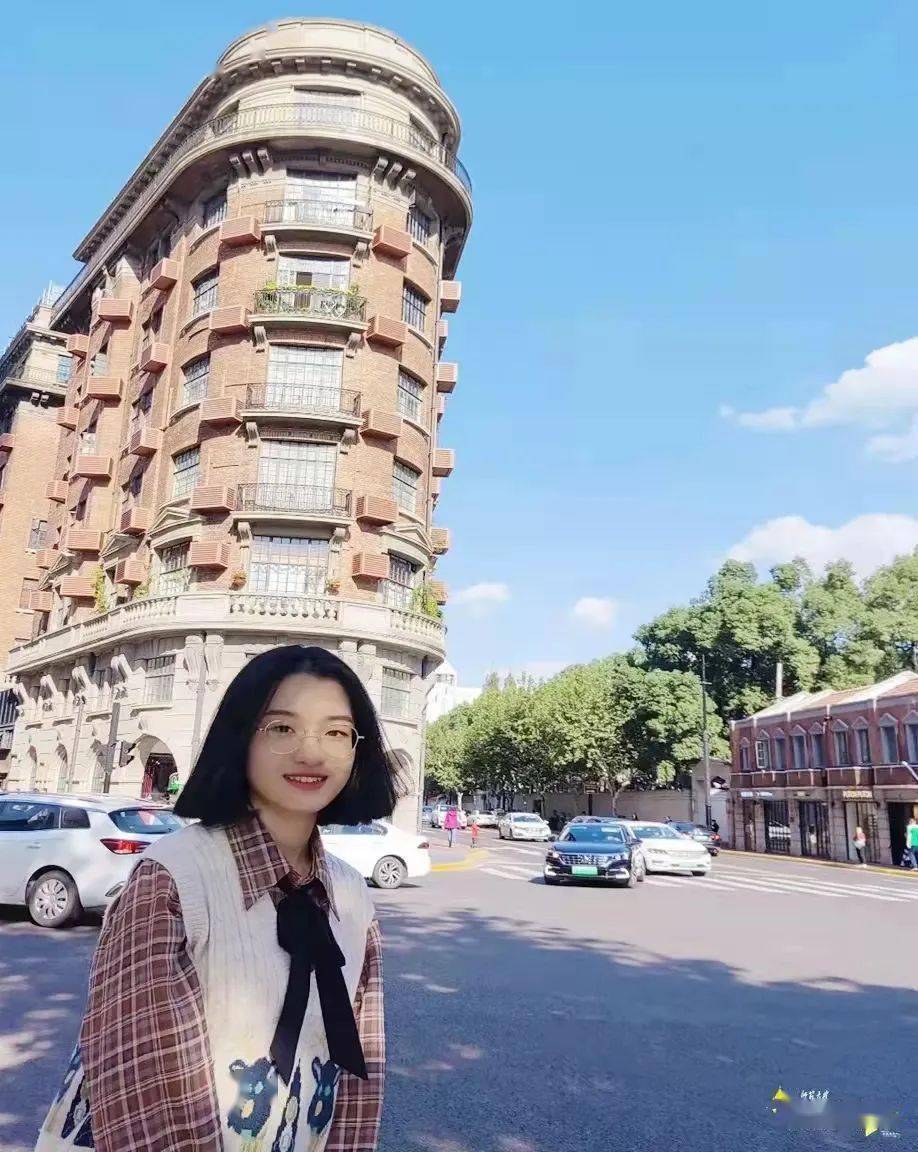 向前奔跑静听耳畔风声呼啸她是曲园学子冯楠