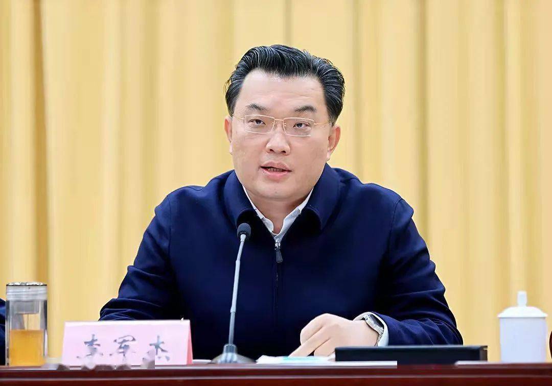 张家胜在全市深入推进市域发展布局暨县域经济发展大会上强调