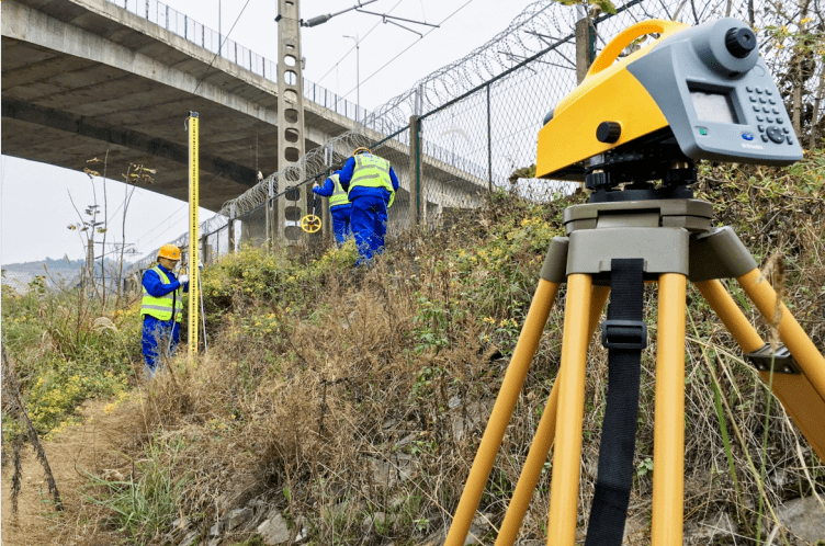 冬奥里的"测绘员"_测量_技术_雪橇