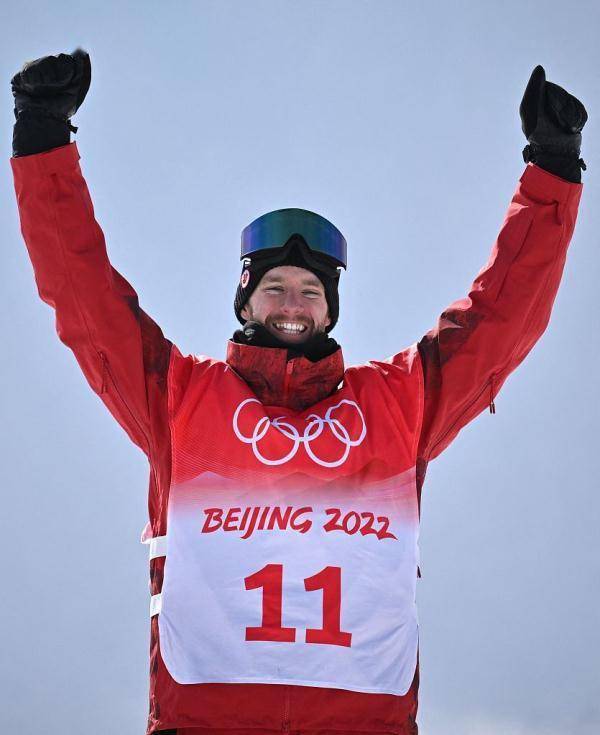 金牌|传奇！加拿大运动员北京冬奥获首金，曾接受12次化疗