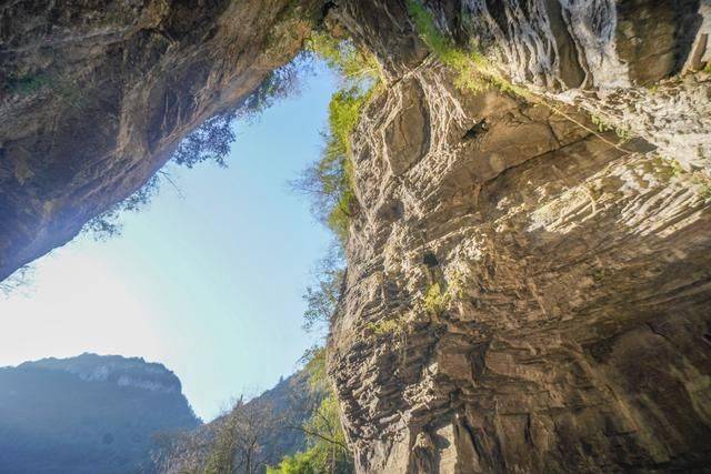 巨大溶洞隐藏地心深处秘密，湖北又一景点震惊全网，赶紧来打卡