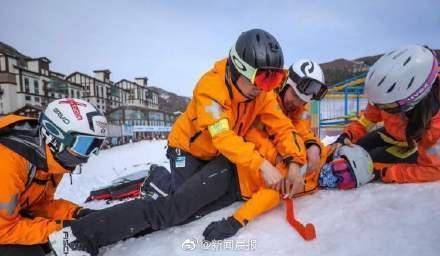 救治|冬奥会有支不争金牌的中国梦之队：背10多公斤医疗包，4分钟抵达现场