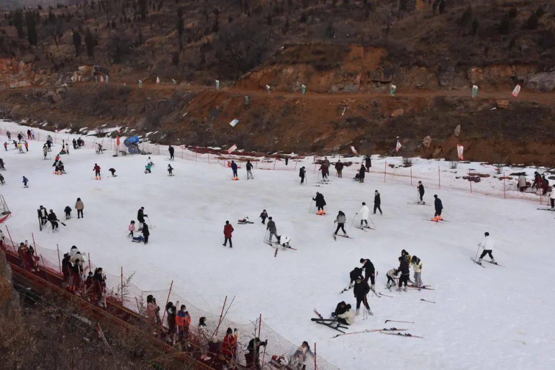 汝州龙凤山滑雪场门票图片