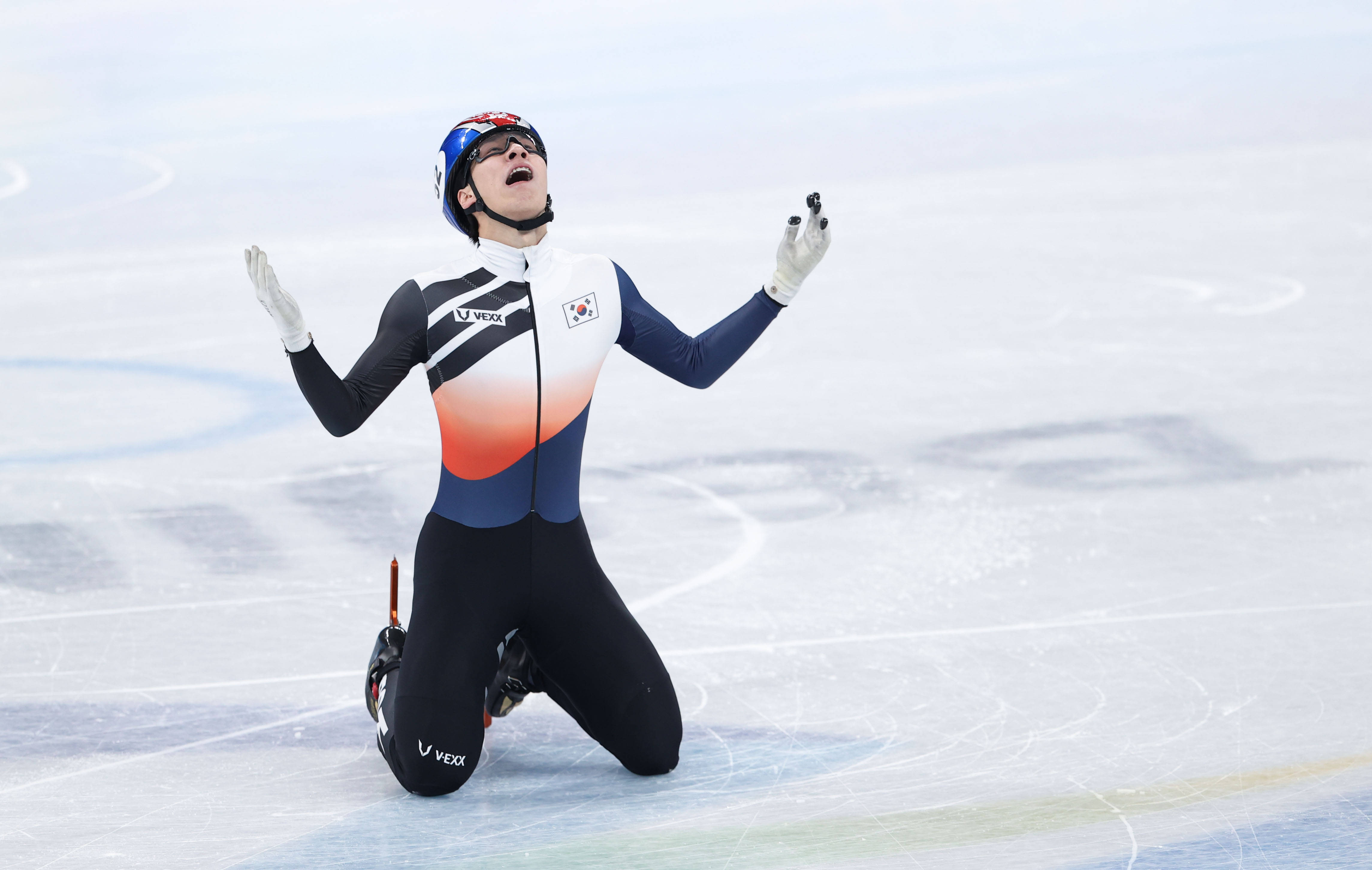 短道速滑——男子1500米决赛:韩国选手黄大宪夺冠