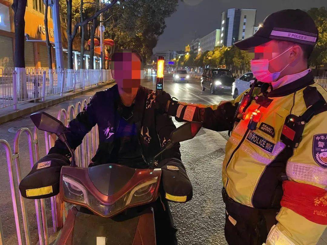 酒后骑电车出了事故 喝醉骑电动车撞车