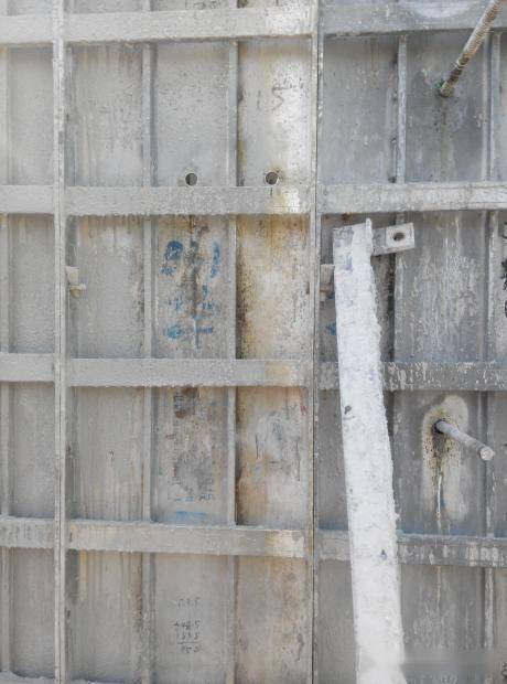 土建采用铝合金模板,机电如何精准预埋?_定位_线盒_保护