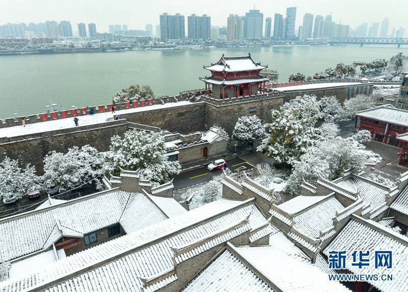 影响|湖北襄阳：雪落古城 景色如画