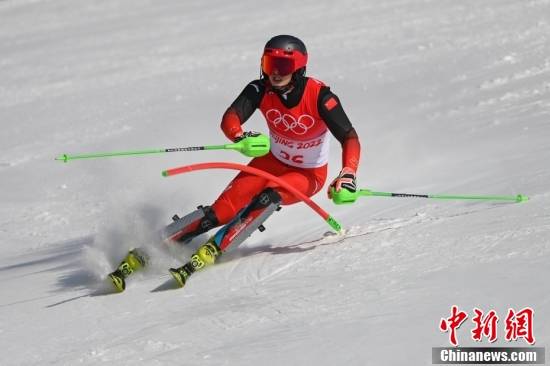 颁奖仪式|高山滑雪男子全能比赛举行