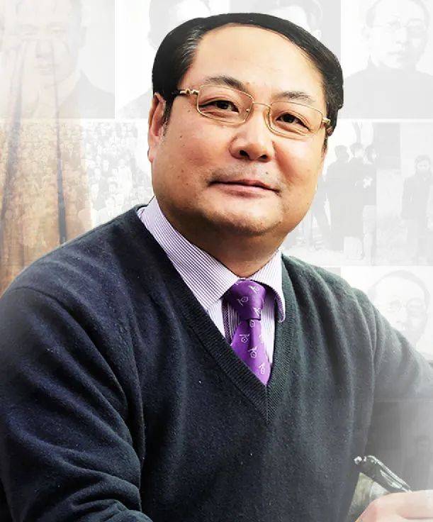 作家介绍2022年2月12日(本周六)上午9:00,诸城籍中国著名作家岳南老师