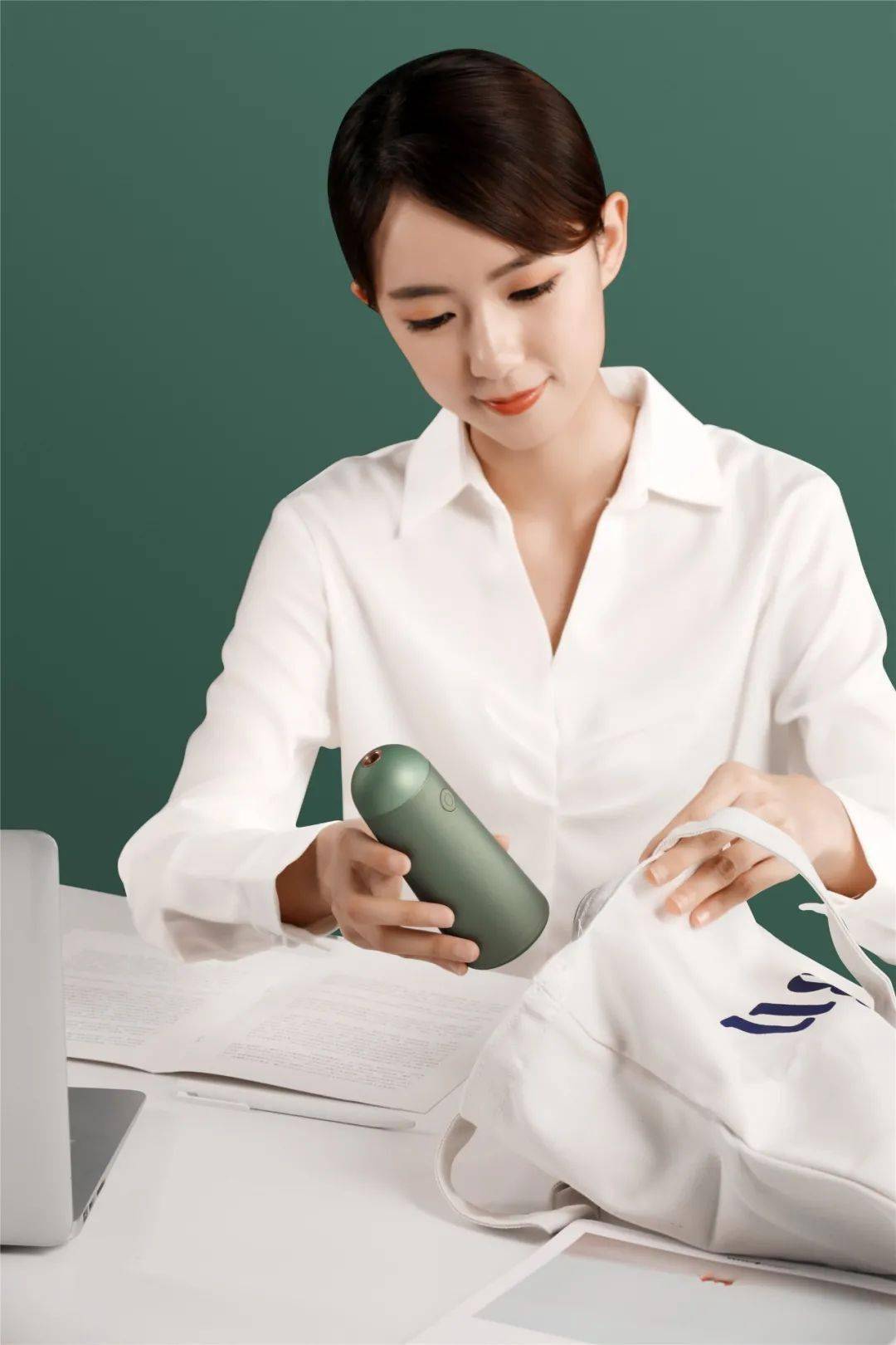 光芒皮肤好的女人,自带光芒