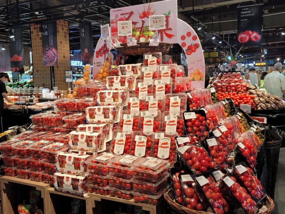 欣赏一组超市卖场的生动化陈列