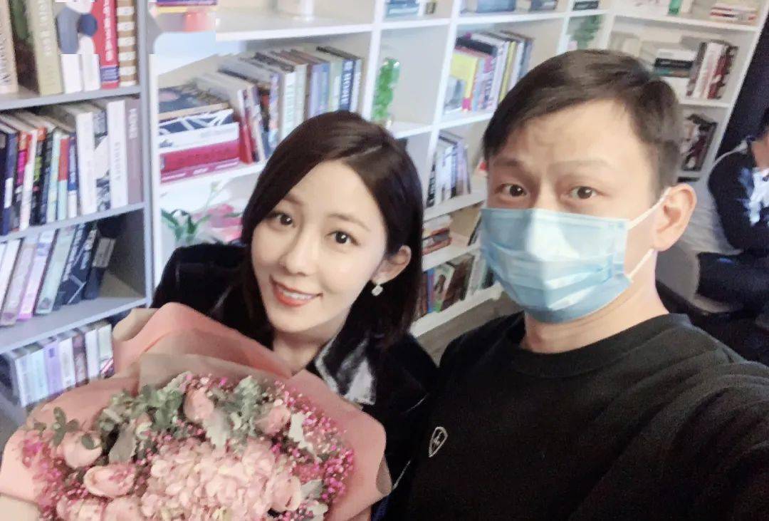 安唯绫称老公对她十分严厉,《半是蜜糖半是伤》这部戏开拍第一天时