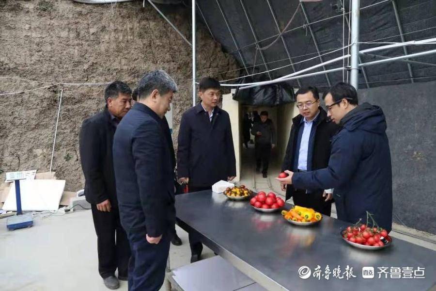 "孙博士的到来简直就是及时雨."大杨村党支部书记杨明良说.