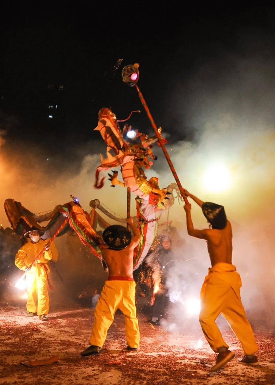 正月十一炮龙节正月十二百鸟衣节原来广西人过年的花样这么多