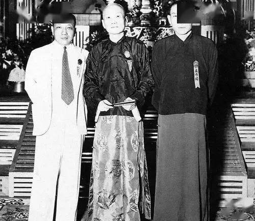 这个香港14k老大,每天十个人为他数钱,巅峰时曾控制过欧洲黑帮_洪汉义