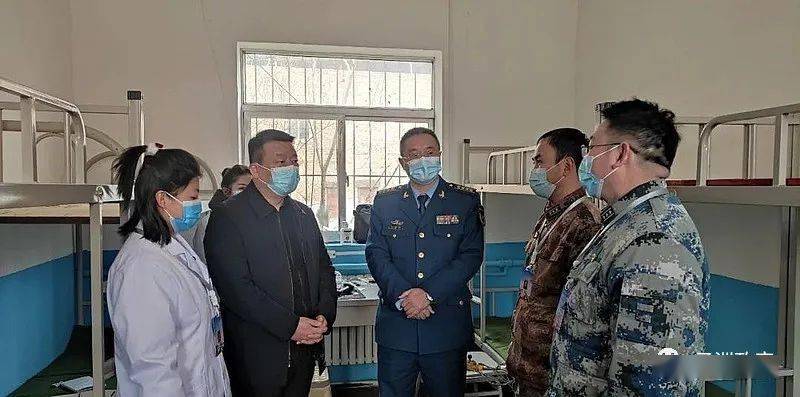 榆林军分区司令员吴森林检查指导我县春季征兵体检工作