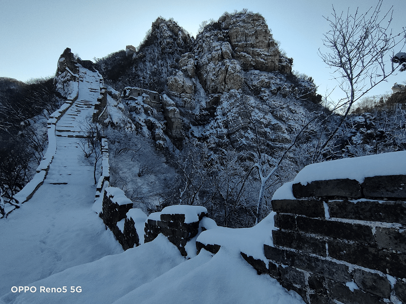 西栅子村|千里冰封，万里“雪龙”！雪后箭扣长城美景来了