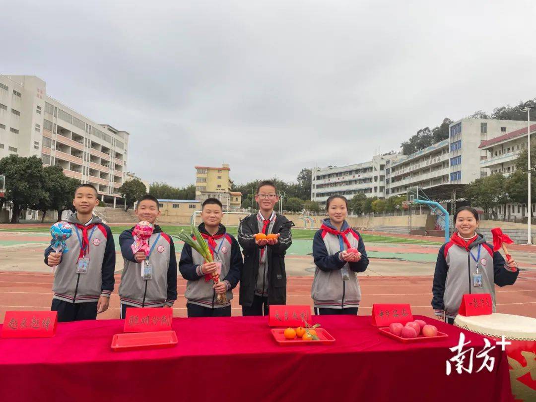江门萌"虎"开学!多图直击→_祝福_小学_范罗冈