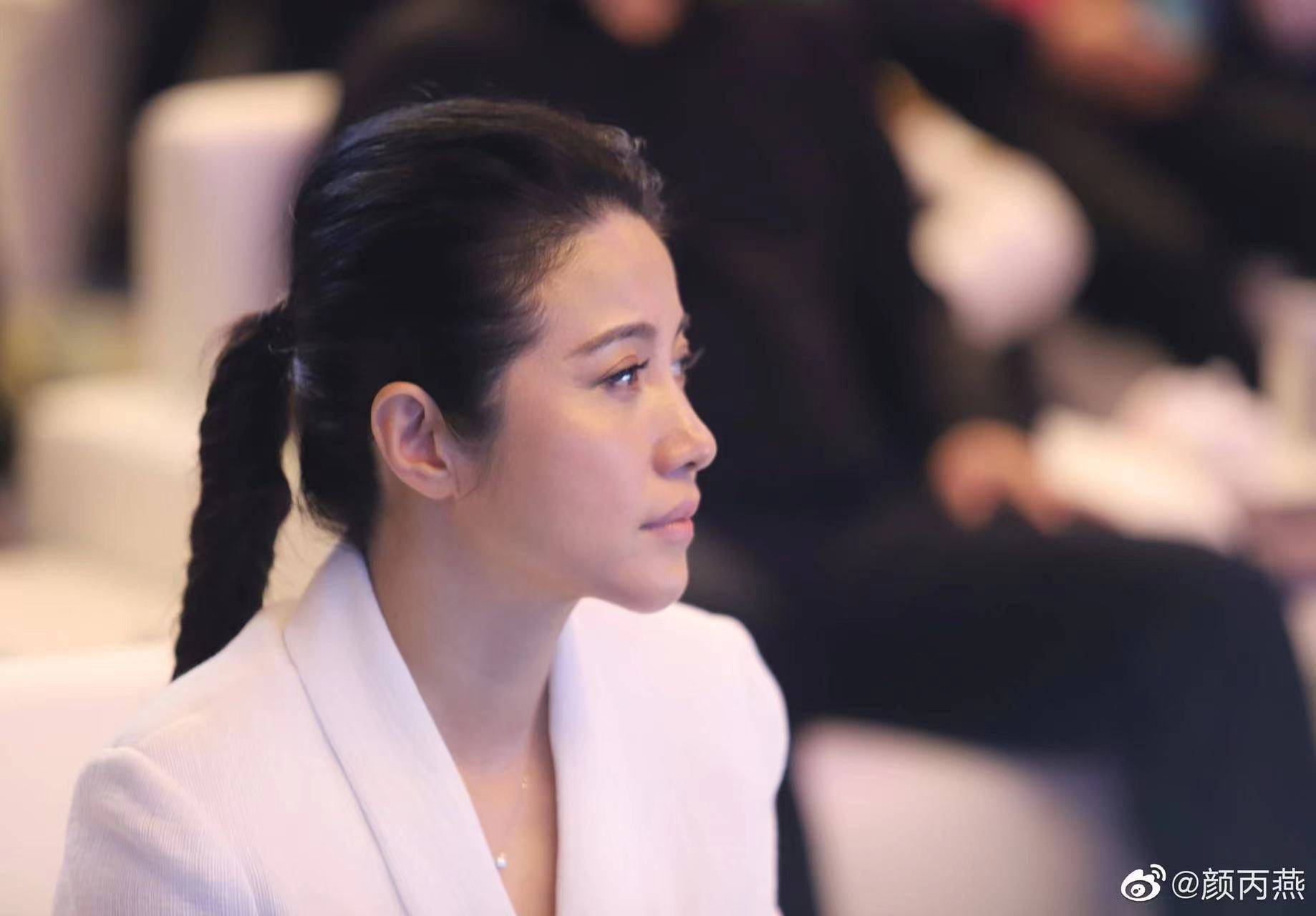 文艺评论颜丙燕有一种美并不被岁月善待