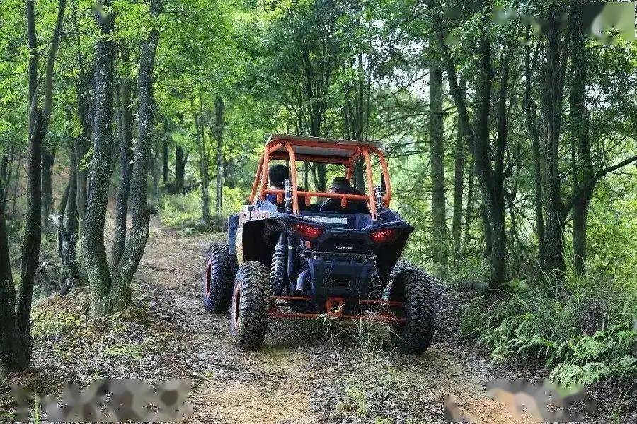 越野的当然不能错过丛林越野九曲岭越野基地坦克车帅气拉风越野卡丁车